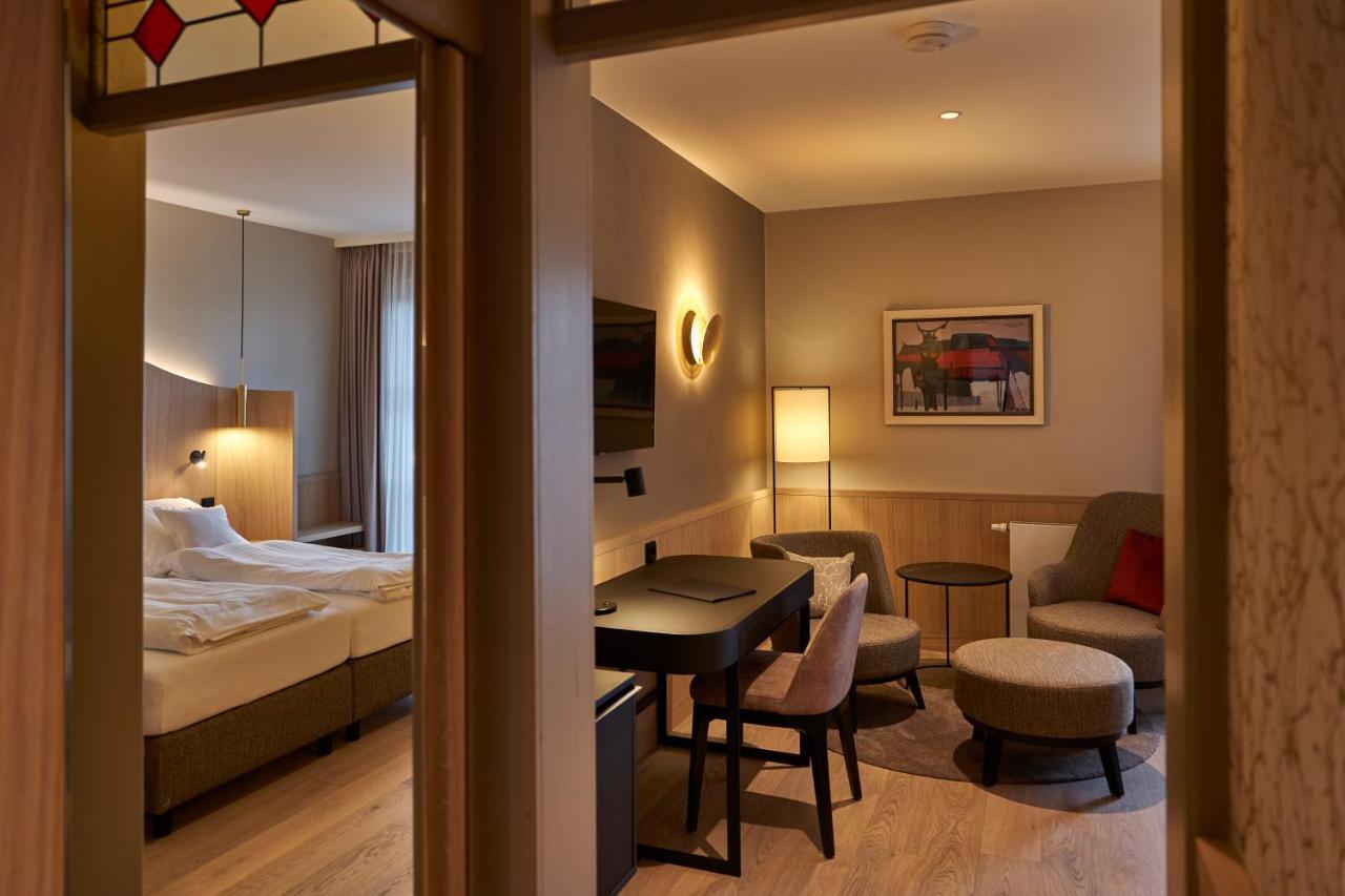 Hotel Zur Waldbahn ツヴィーゼル エクステリア 写真