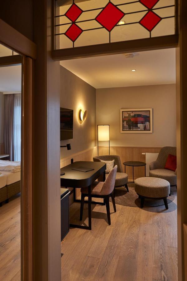 Hotel Zur Waldbahn ツヴィーゼル エクステリア 写真