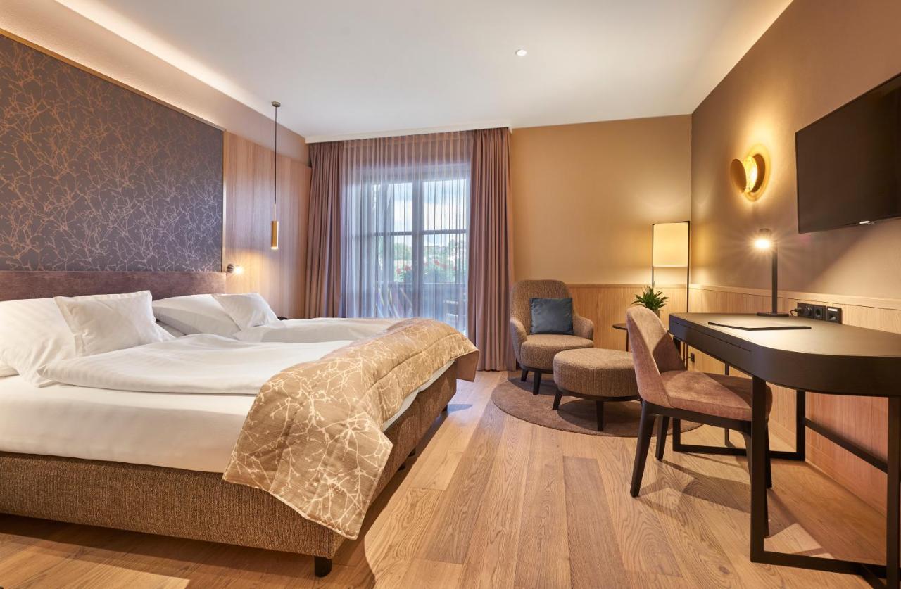 Hotel Zur Waldbahn ツヴィーゼル エクステリア 写真