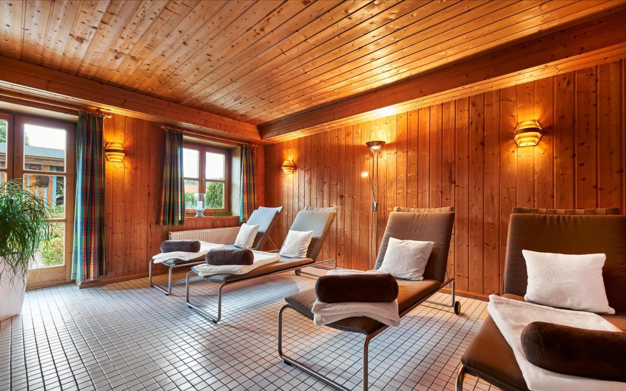 Hotel Zur Waldbahn ツヴィーゼル エクステリア 写真
