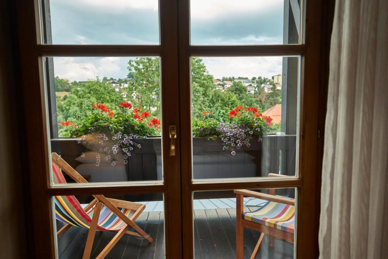 Hotel Zur Waldbahn ツヴィーゼル エクステリア 写真